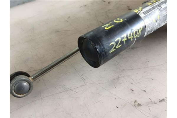 Recambio de amortiguador delantero completo para seat leon (1p1) 1.4 tsi referencia OEM IAM 27300203700  