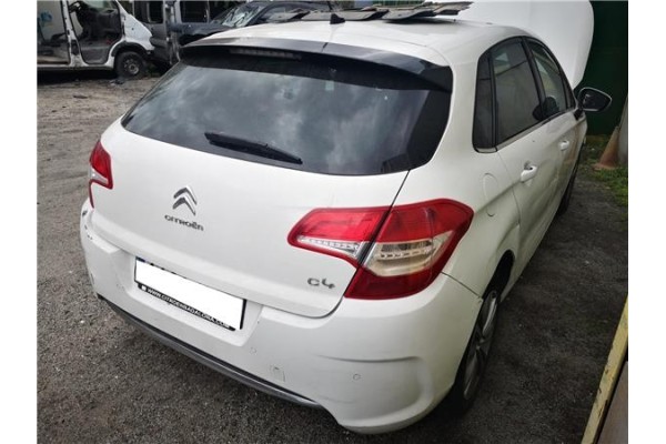 citroen c4 berlina del año 2011