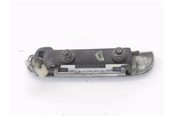 Recambio de maneta exterior delantero derecha para nissan cabstar casbtar e referencia OEM IAM 806060T000  