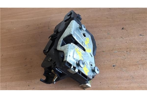 Recambio de cierre electromagnetico trasero derecho para bmw serie 3 berlina (e46) 2.0 318d referencia OEM IAM   