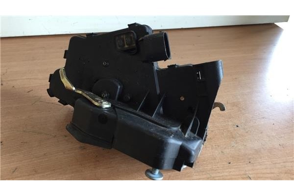 Recambio de cierre electromagnetico trasero derecho para bmw serie 3 berlina (e46) 2.0 318d referencia OEM IAM   