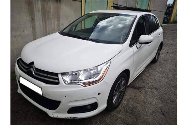 citroen c4 berlina del año 2011