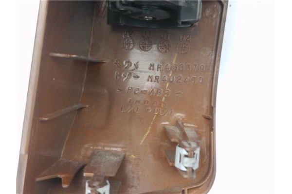Recambio de rejilla entrada de aire para mitsubishi montero (v60/v70) 3.2 di-d (v68w, v78w) referencia OEM IAM MR40245002 MR4563