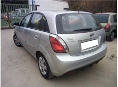 kia rio (jb) del año 2011