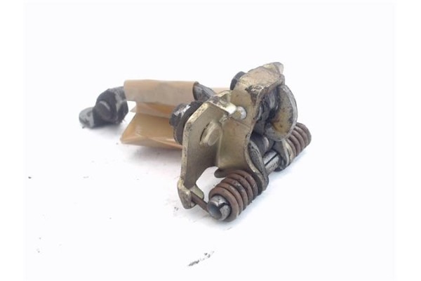 Recambio de bisagra sup. puerta trasero derecha para citroen c3 1.4 i referencia OEM IAM 903797  