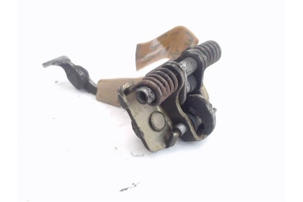 Recambio de bisagra sup. puerta trasero derecha para citroen c3 1.4 i referencia OEM IAM 903797  