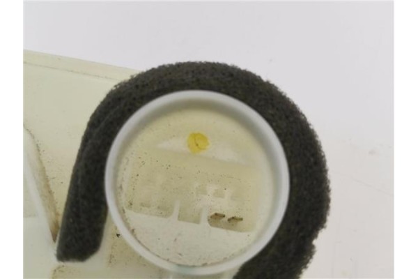 Recambio de cierre electromagnetico trasero izquierdo para mitsubishi space star (a00) 1.2 motion referencia OEM IAM 5745A425  