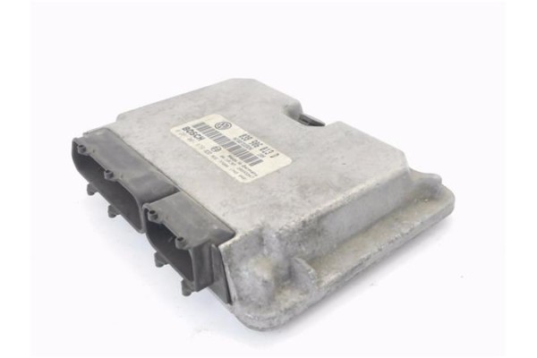 Recambio de centralita para volkswagen polo iii (6n1) 64 1.9 sdi referencia OEM IAM 038906013D 0281001679  Recambio de centralita para volkswagen polo iii (6n1) 64 1.9 sdi referencia OEM IAM 038906013D 0281001679
