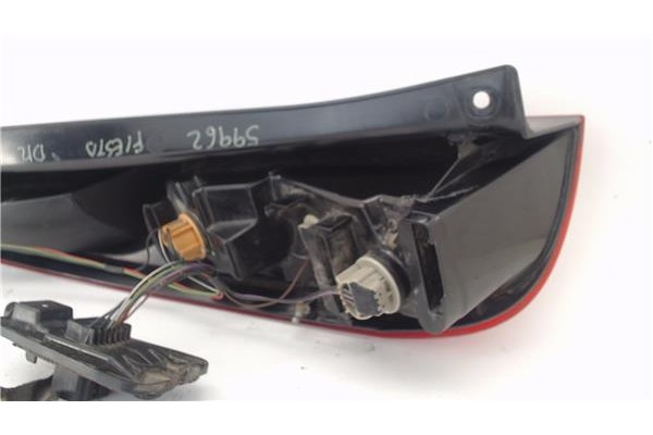 Recambio de piloto trasero derecho para ford fiesta v (jh_, jd_) 1.6 tdci referencia OEM IAM 1437625  