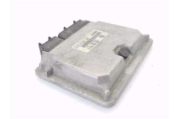 Recambio de centralita para volkswagen polo iii (6n1) 64 1.9 sdi referencia OEM IAM 038906013D 0281001679  Recambio de centralita para volkswagen polo iii (6n1) 64 1.9 sdi referencia OEM IAM 038906013D 0281001679