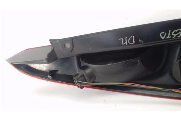 Recambio de piloto trasero derecho para ford fiesta v (jh_, jd_) 1.6 tdci referencia OEM IAM 1437625  