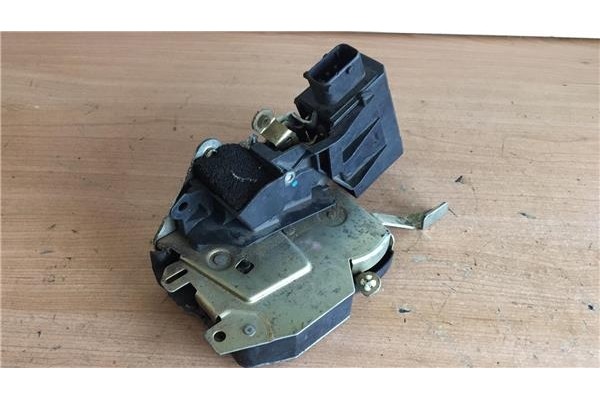 Recambio de cierre electromagnetico delantero izquierdo para bmw serie 5 berlina (e34) 2.4 524td referencia OEM IAM   