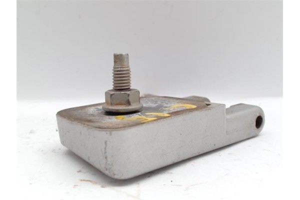 Recambio de bisagra inf. puerta trasero izquierda para citroen c 15 1.8 d familiale referencia OEM IAM   