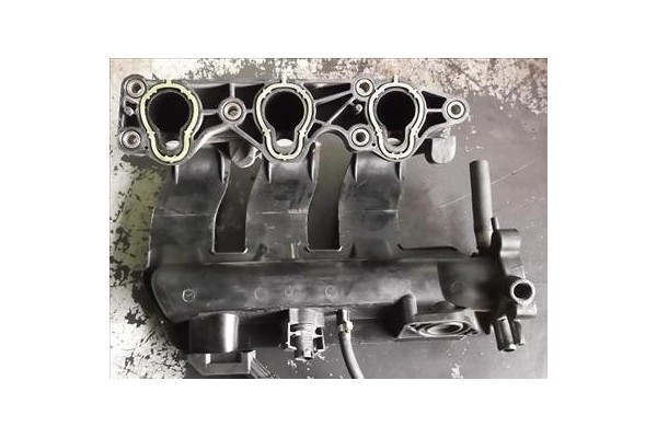 Recambio de colector admision para smart fortwo coupe 600 referencia OEM IAM Q0003253V008000000  
