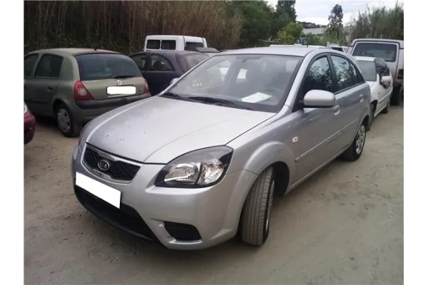 kia rio (jb) del año 2011