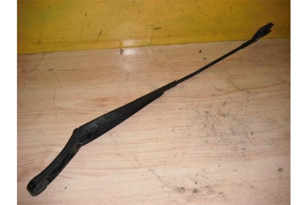 Recambio de brazo limpiaparabrisas delantero derecho para seat ibiza st (6j8) 1.2 tsi referencia OEM IAM 6J1955410  