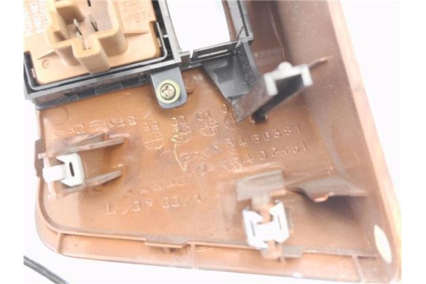 Recambio de rejilla entrada de aire para mitsubishi montero (v60/v70) 3.2 di-d (v68w, v78w) referencia OEM IAM MR40245102 MR4553