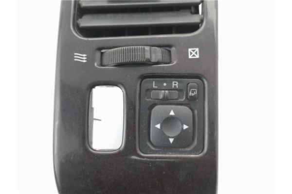 Recambio de rejilla entrada de aire para mitsubishi montero (v60/v70) 3.2 di-d (v68w, v78w) referencia OEM IAM MR40245102 MR4553