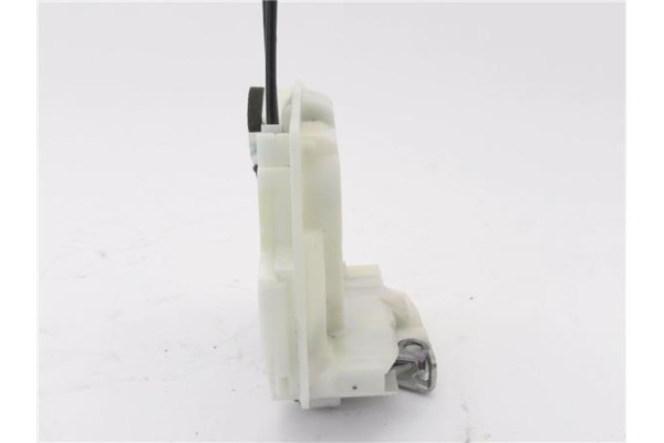 Recambio de cierre electromagnetico delantero izquierdo para mitsubishi space star (a00) 1.2 motion referencia OEM IAM 5715A907 