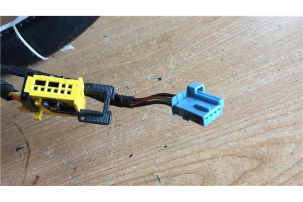 Recambio de volante para citroen c4 coupe 1.6 16v referencia OEM IAM 6030203 307S02 