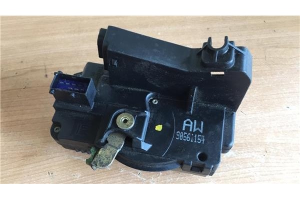 Recambio de cierre electromagnetico delantero derecho para opel zafira a 1.6 elegance referencia OEM IAM 90561154 AW 