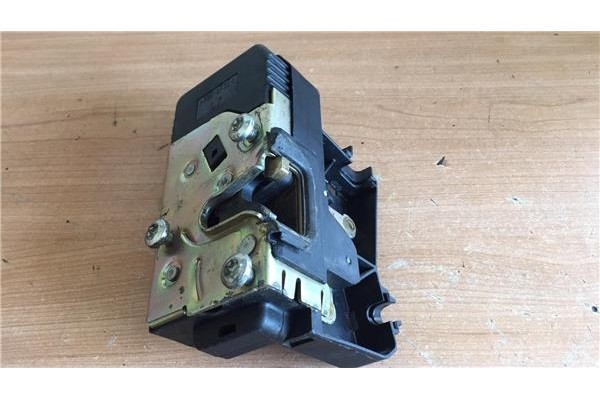 Recambio de cierre electromagnetico delantero izquierdo para opel zafira a 1.6 elegance referencia OEM IAM 24444015 EX 