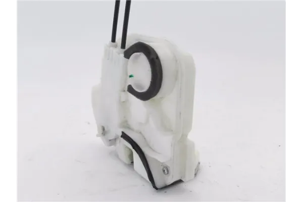 Recambio de cierre electromagnetico trasero derecho para mitsubishi space star (a00) 1.2 motion referencia OEM IAM 5745A426  
