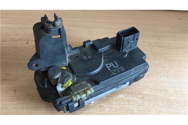 Recambio de cierre electromagnetico trasero izquierdo para opel astra h berlina 1.6 cosmo referencia OEM IAM 13210738 PU 