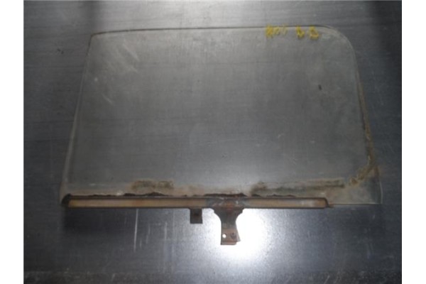 Recambio de luna puerta delantero derecha para seat 600 e 0.6 referencia OEM IAM   