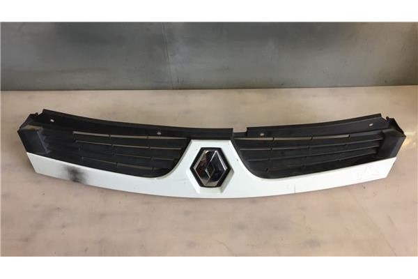 Recambio de rejilla capo para renault master ii caja/chasis (ed/hd/ud) 2.5 d referencia OEM IAM 8200426365   Recambio de rejilla capo para renault master ii caja/chasis (ed/hd/ud) 2.5 d referencia OEM IAM 8200426365