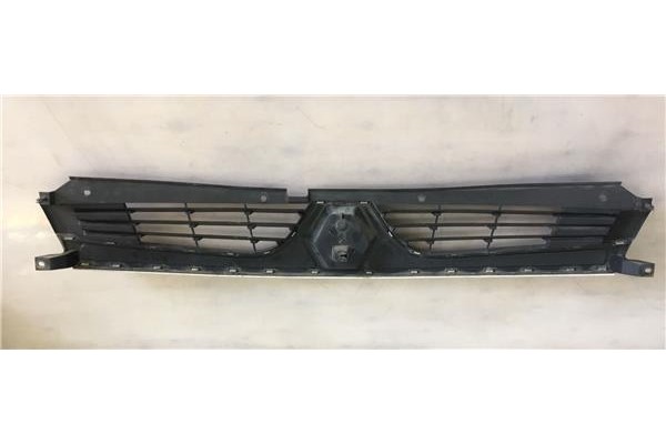 Recambio de rejilla capo para renault master ii caja/chasis (ed/hd/ud) 2.5 d referencia OEM IAM 8200426365   Recambio de rejilla capo para renault master ii caja/chasis (ed/hd/ud) 2.5 d referencia OEM IAM 8200426365