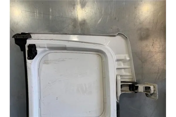 Recambio de puerta trasero izquierda carga cerrada para citroen jumpy 2.0 hdi 125 fap 27 l1h1 fugón referencia OEM IAM 8702C5  