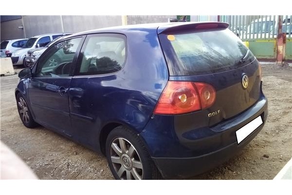 volkswagen golf v berlina (1k1)(2003) del año 