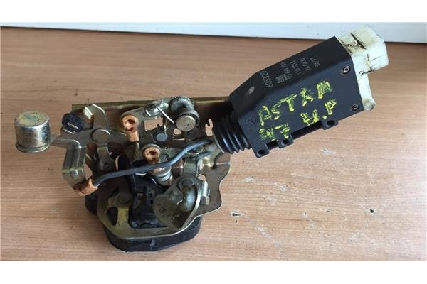 Recambio de cierre electromagnetico trasero izquierdo para opel astra f berlina 1.4 gls referencia OEM IAM 80532435 8057 