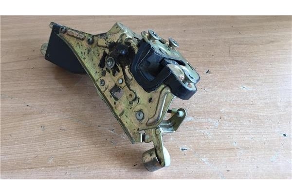 Recambio de cierre electromagnetico trasero izquierdo para opel astra f berlina 1.4 gls referencia OEM IAM 90452991 3504 