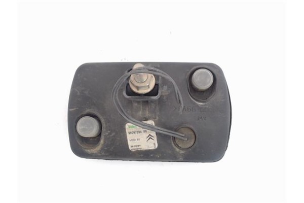 Recambio de faro antiniebla derecho para citroen zx referencia OEM IAM 9609759480 67303761 