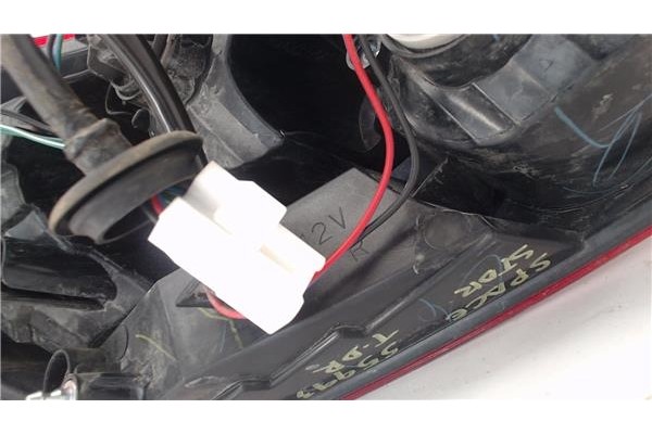 Recambio de piloto trasero derecho para mitsubishi space star (a00) 1.2 motion referencia OEM IAM 8330A780  