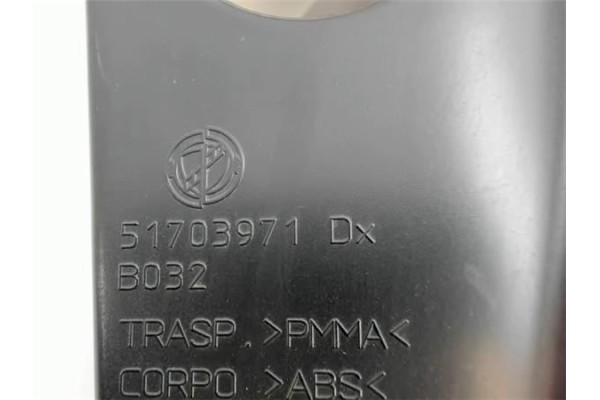Recambio de piloto trasero derecho para lancia ypsilon (101) 1.2 referencia OEM IAM 51703971  51753384 , FIAT