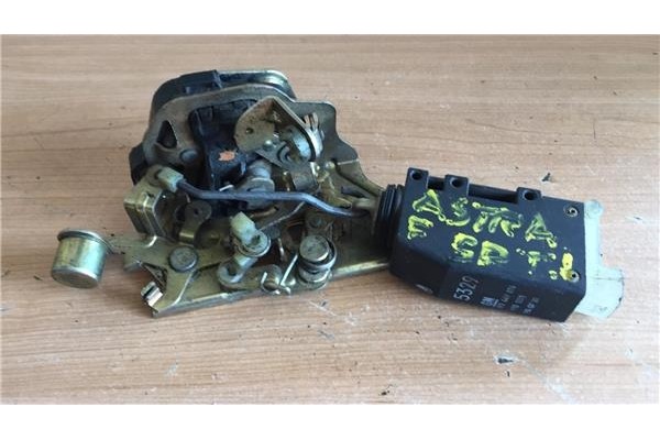 Recambio de cierre electromagnetico trasero izquierdo para opel astra f berlina 1.4 gls referencia OEM IAM 90452991 5184 
