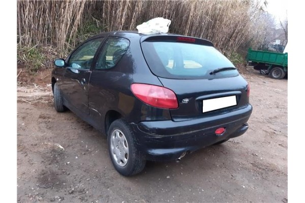 peugeot 206 del año 2000
