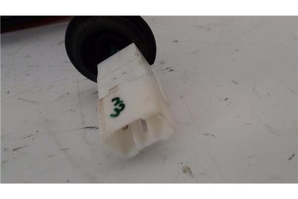 Recambio de piloto trasero izquierdo para mitsubishi space star (a00) 1.2 motion referencia OEM IAM 8330A781  