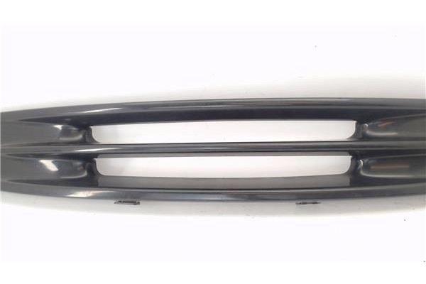 Recambio de rejilla paragolpes delantero para smart micro compact car 600 referencia OEM IAM Q0001726V003C26L00  