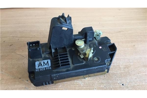 Recambio de cierre electromagnetico trasero derecho para opel vectra b berlina 1.6 edition 2000 referencia OEM IAM 90503996 AM 