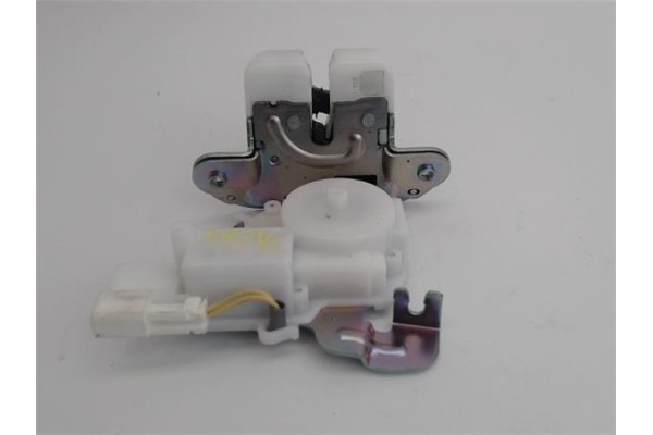 Recambio de cerradura porton para honda jazz (gk) 1.3 comfort referencia OEM IAM 2422997  