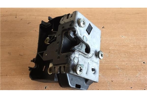 Recambio de cierre electromagnetico delantero derecho para opel combo (corsa c) 1.6 cargo referencia OEM IAM 24434883 EP 