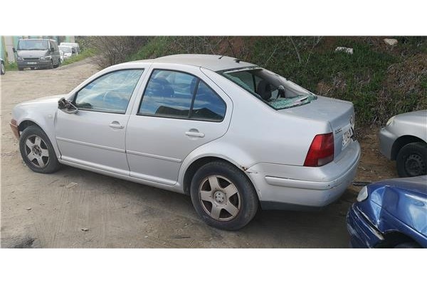 volkswagen bora berlina (1j2) del año 1999