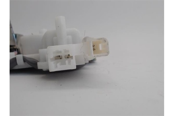 Recambio de cerradura porton para honda jazz (gk) 1.3 comfort referencia OEM IAM 2422997  