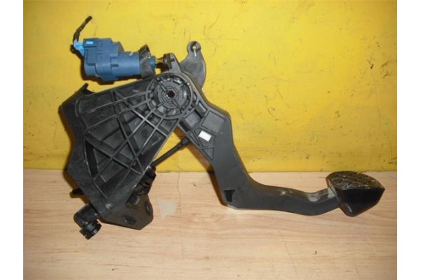 Recambio de pedal embrague para seat ibiza berlina (6j5) 1.4 referencia OEM IAM 6R1721059S  