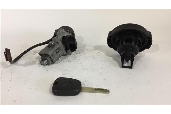 Recambio de llave para citroen c4 coupe 1.6 hdi referencia OEM IAM N0502073  