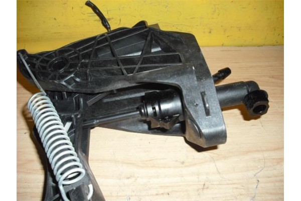 Recambio de pedal embrague para seat ibiza berlina (6j5) 1.4 referencia OEM IAM 6R1721059S  